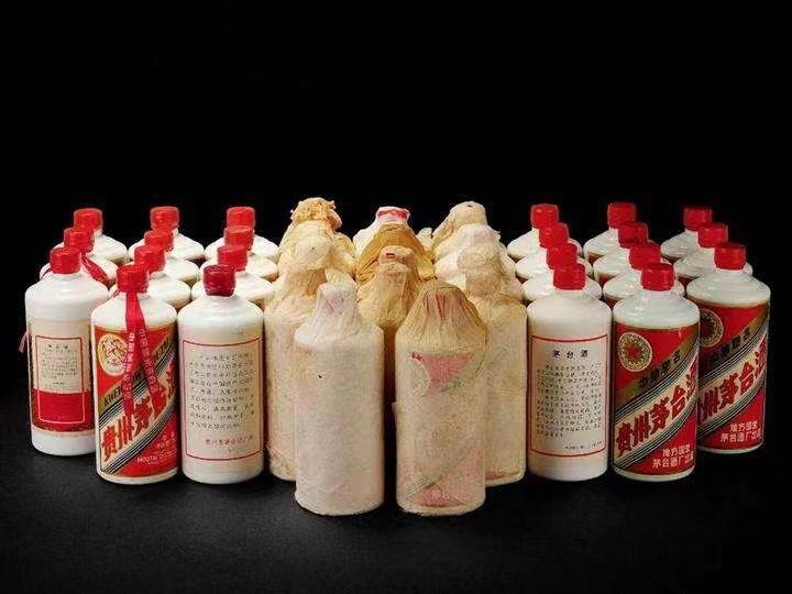 苏尼特左日照岚山回收酒价格哪里回收(附近上门回收茅台酒）?